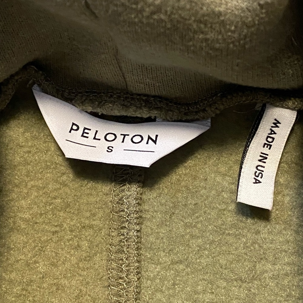 Peloton Sweatshirt Green Together We Go Far Womens Small Turtleneck Cowl Neck - Picture 4 of 9